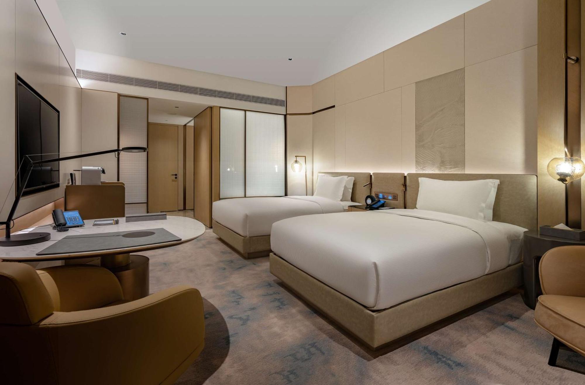 ホテル Hilton World Exhibition & Convention Center - Only 5 Minutes' Walk To Wecc