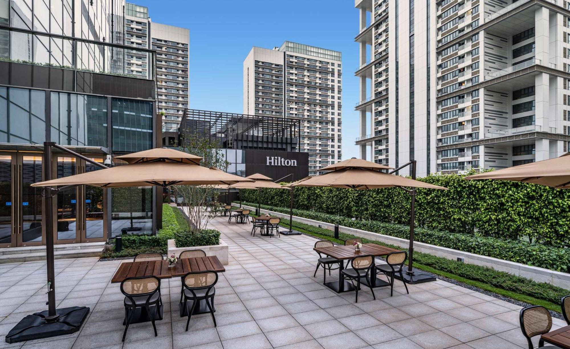 Hilton World Exhibition & Convention Center - Only 5 Minutes' Walk To Wecc ホテル 深セン市